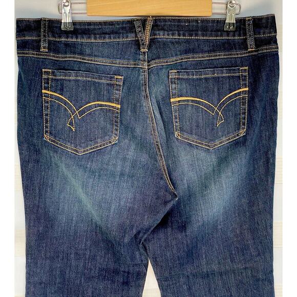 New Route 66 Pants Straight Medium Wash Cuffed Capri Jeans Size 15/16 - Picture 4 of 6